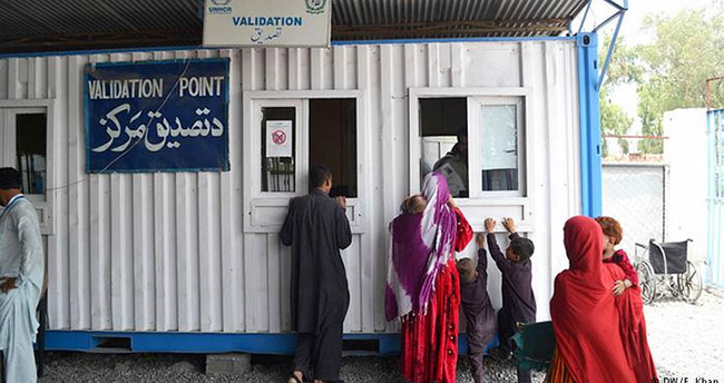 پاکستان اقامت مهاجران افغان را تا سال ۲۰۱۷ تمدید کرد